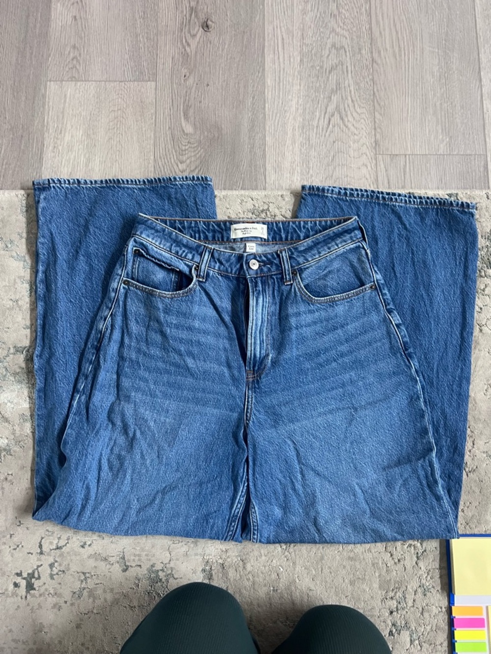 Abercrombie & Fitch Curve Love Blue Wide-Leg High Rise Jeans, Size 2S